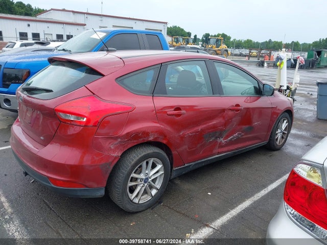 Ford FOCUS SE 2017 1FADP3K25HL325563 Image 4