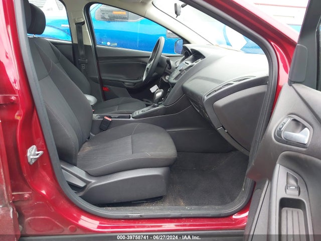 Ford FOCUS SE 2017 1FADP3K25HL325563 Image 5