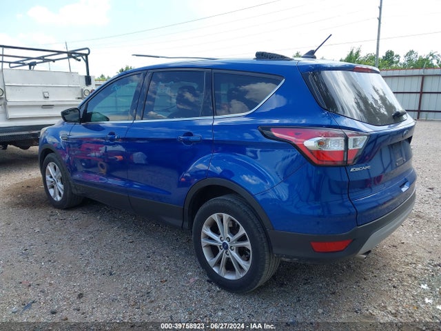 Ford ESCAPE SE 2018 1FMCU0GD0JUB10935 Image 3