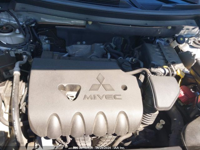 JA4AD2A34JZ013905 Mitsubishi Outlander Es