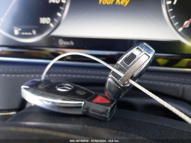 WDDUG8CB7GA257143 Mercedes-Benz S 550
