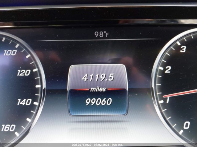 WDDUG8CB7GA257143 Mercedes-Benz S 550