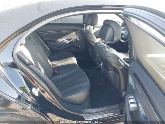 WDDUG8CB7GA257143 Mercedes-Benz S 550