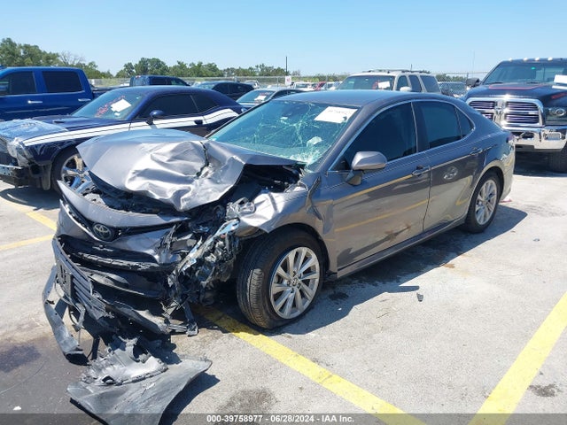 Toyota CAMRY LE 2021 4T1C11AK0MU534657 Image 2
