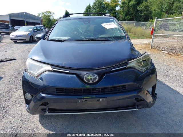 Toyota Rav4 Xle 2018 JTMRFREV8JJ225602 Image 13
