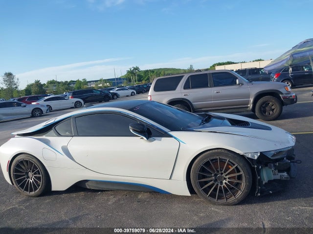 WBY2Z2C59FV392858 BMW I8