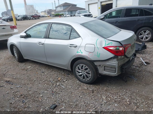 Toyota COROLLA LE 2019 2T1BURHEXKC133973 Image 3