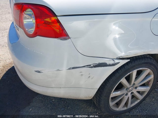 Aukcja sprzedaży 2011 Volkswagen Eos Komfort, vin: WVWBW7AH7BV003844, numer aukcji: 39759211