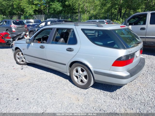 2001 SAAB 9-5 YS3EF58Z413046203 Photo 2