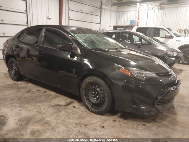 Toyota COROLLA LE 2018 2T1BURHE0JC995176 zdjęcie główne