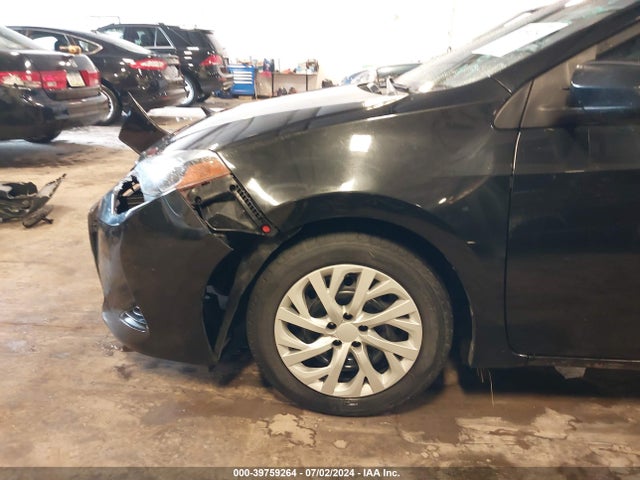 Toyota COROLLA LE 2018 2T1BURHE0JC995176 Image 17