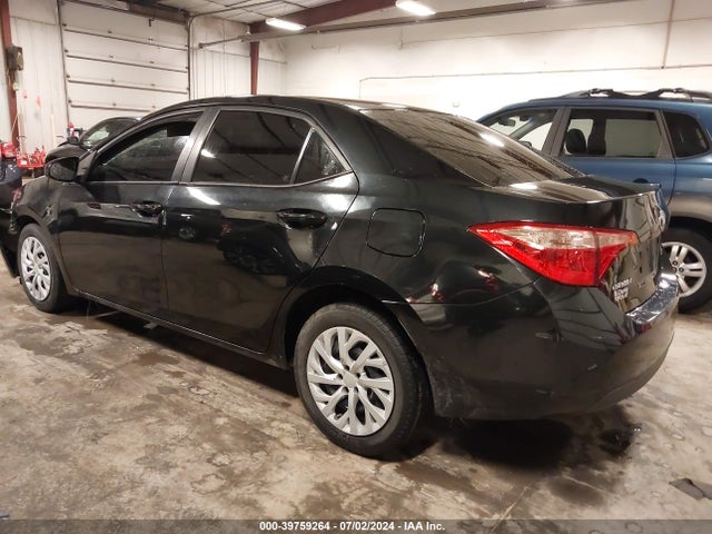 Toyota COROLLA LE 2018 2T1BURHE0JC995176 Image 3