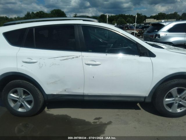 2T3WFREV5EW098365 Toyota Rav4 Xle