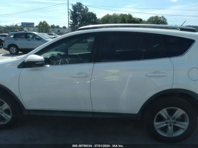 2T3WFREV5EW098365 Toyota Rav4 Xle