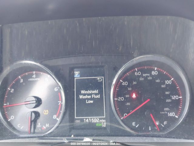 JTMNFREV0HJ121677 Toyota RAV4 SE