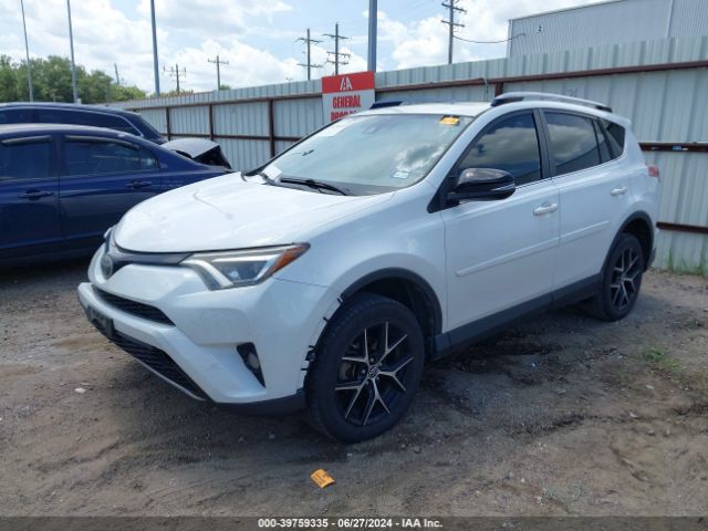 JTMNFREV0HJ121677 Toyota RAV4 SE
