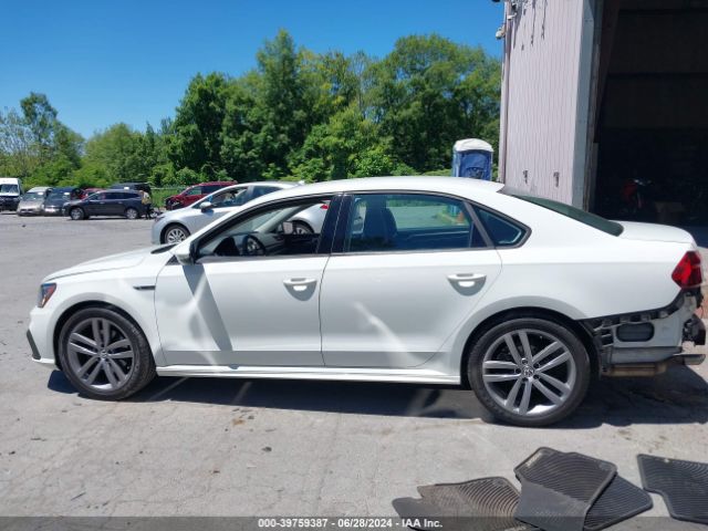 1VWAA7A38JC043386 Volkswagen Passat 2.0t R-line/2.0t S
