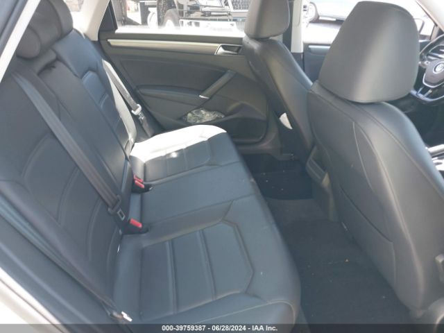 1VWAA7A38JC043386 Volkswagen Passat 2.0t R-line/2.0t S