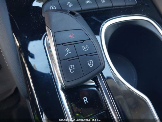LRBFZPR45PD040588 Buick Envision Essence Awd