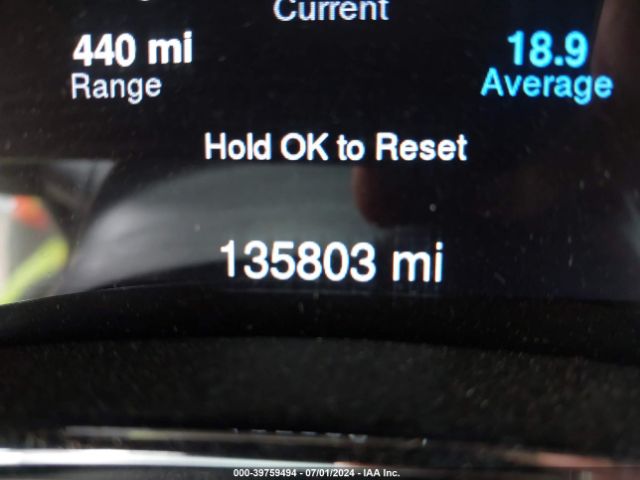 1C4RJFCGXFC877831 Jeep Grand Cherokee Overland