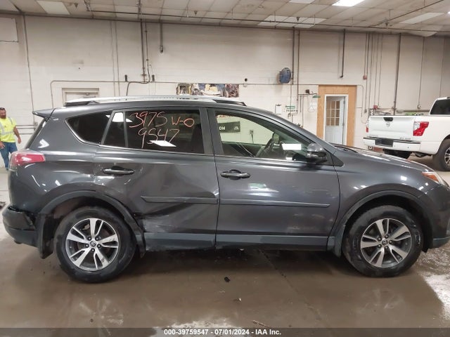 Toyota Rav4 Xle 2017 JTMRFREV4HJ165389 Image 13