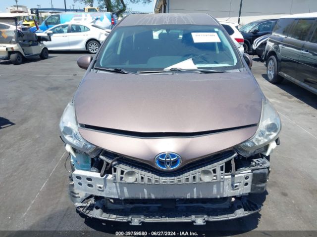 JTDZN3EU3FJ022048 Toyota Prius V Three