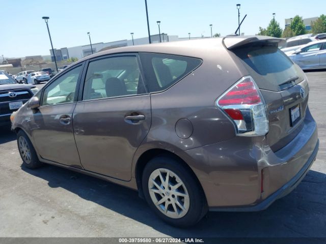 JTDZN3EU3FJ022048 Toyota Prius V Three
