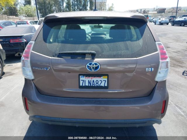 JTDZN3EU3FJ022048 Toyota Prius V Three