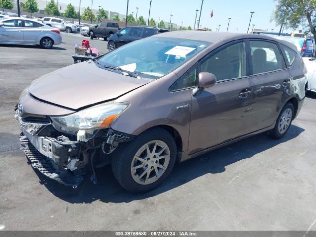 JTDZN3EU3FJ022048 Toyota Prius V Three