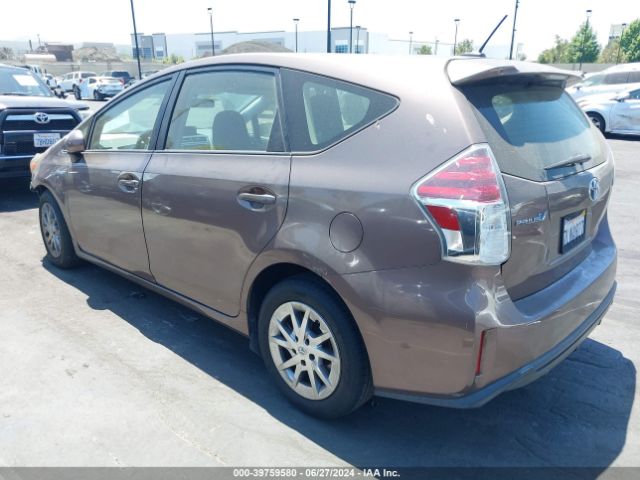JTDZN3EU3FJ022048 Toyota Prius V Three