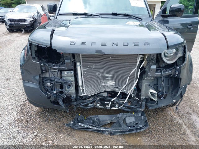SALEJ7EX4R2273499 Land Rover Defender 110 P300
