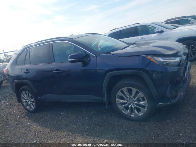 Toyota Rav4 Xle Premium 2023 2T3A1RFV5PW392889 Image 13