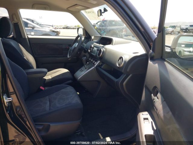 JTLZE4FE1EJ064945 Scion XB