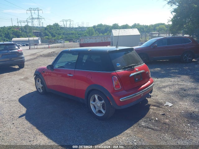 2004 MINI COOPER WMWRC33434TJ60213 Photo 2