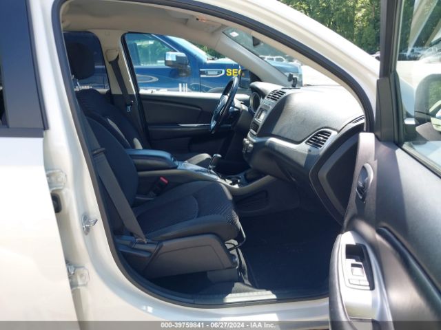 3C4PDCBG9JT527988 Dodge Journey Sxt