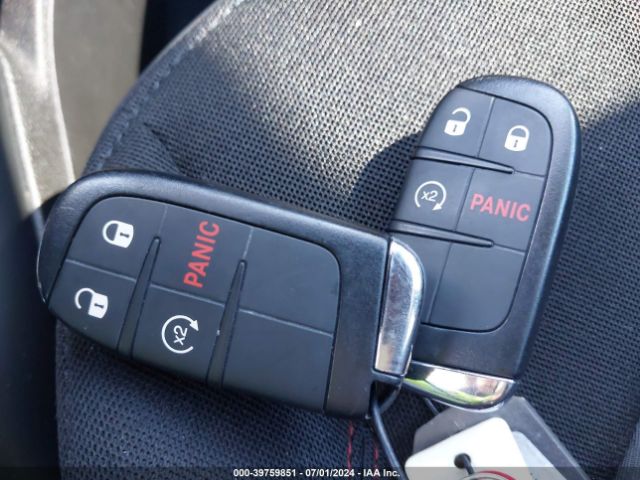 ZACNJDC13PPP70855 Jeep Renegade Trailhawk 4x4
