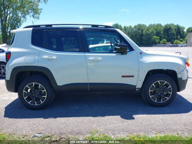 ZACNJDC13PPP70855 Jeep Renegade Trailhawk 4x4