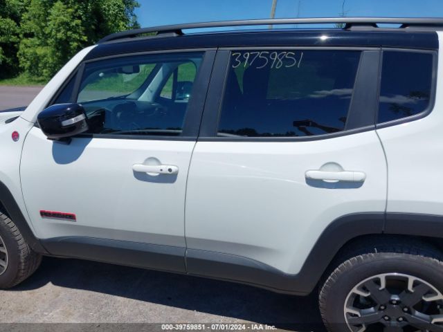 ZACNJDC13PPP70855 Jeep Renegade Trailhawk 4x4