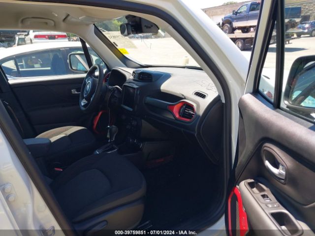 ZACNJDC13PPP70855 Jeep Renegade Trailhawk 4x4