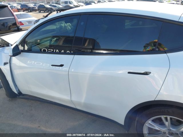 7SAYGDEE5NF366199 Tesla Model Y Long Range Dual Motor All-wheel Drive