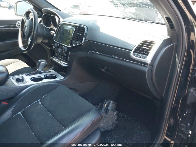 1C4RJFLG2KC620009 Jeep Grand Cherokee Trailhawk 4x4