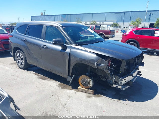 Toyota Highlander Xle 2023 5TDKDRBH6PS006171 Image 1