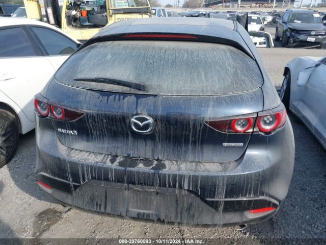 JM1BPAKLXM1313915 Mazda Mazda3 Select