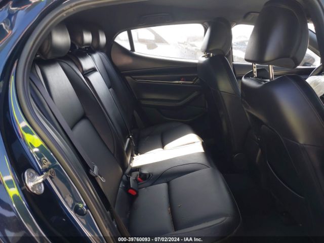 JM1BPAKLXM1313915 Mazda Mazda3 Select