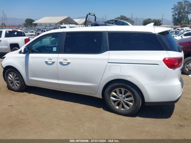 KNDMB5C15K6552493 KIA SEDONA LX