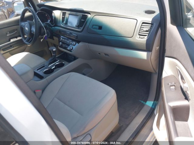 KNDMB5C15K6552493 KIA SEDONA LX