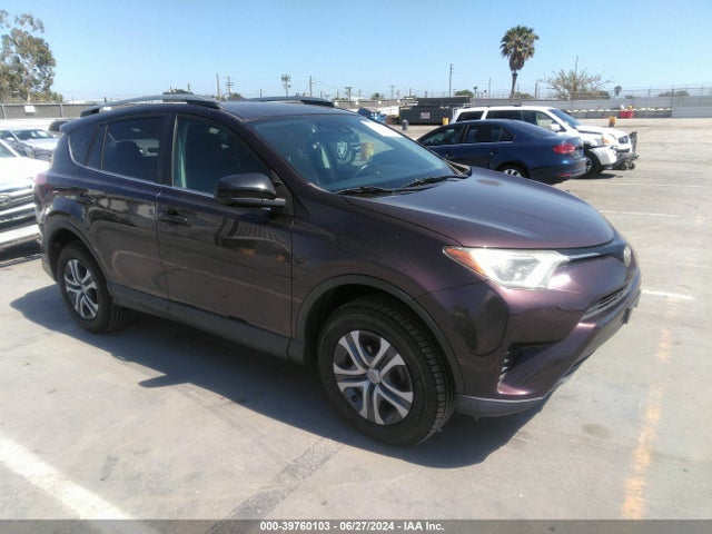 Toyota RAV4 LE 2018 2T3ZFREV5JW419179 Image 1