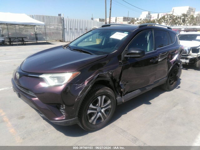 Toyota RAV4 LE 2018 2T3ZFREV5JW419179 Image 2