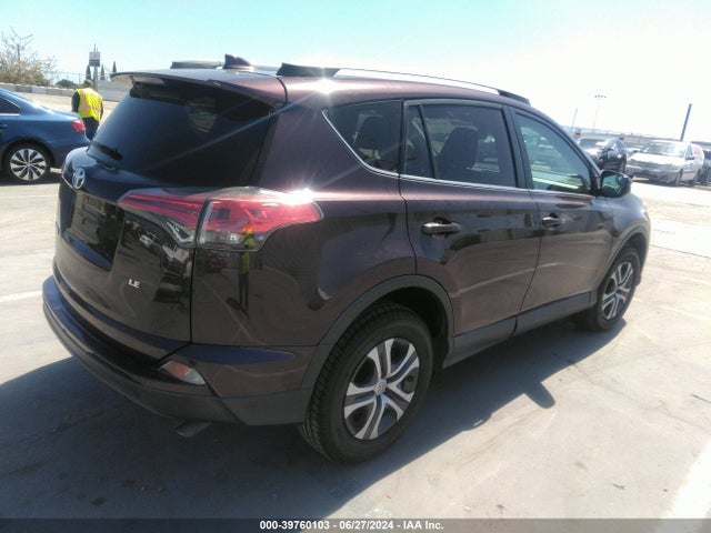 Toyota RAV4 LE 2018 2T3ZFREV5JW419179 Image 4