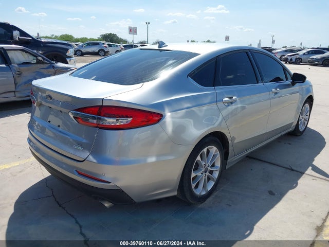 Ford FUSION SE 2020 3FA6P0HD4LR168442 Image 4